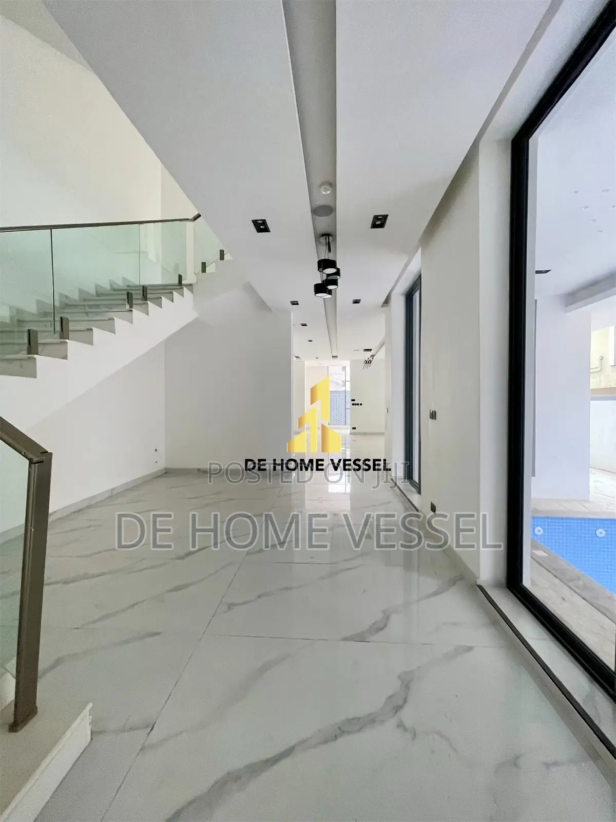 5bdrm Duplex in Lekki Phase 1 for sale
