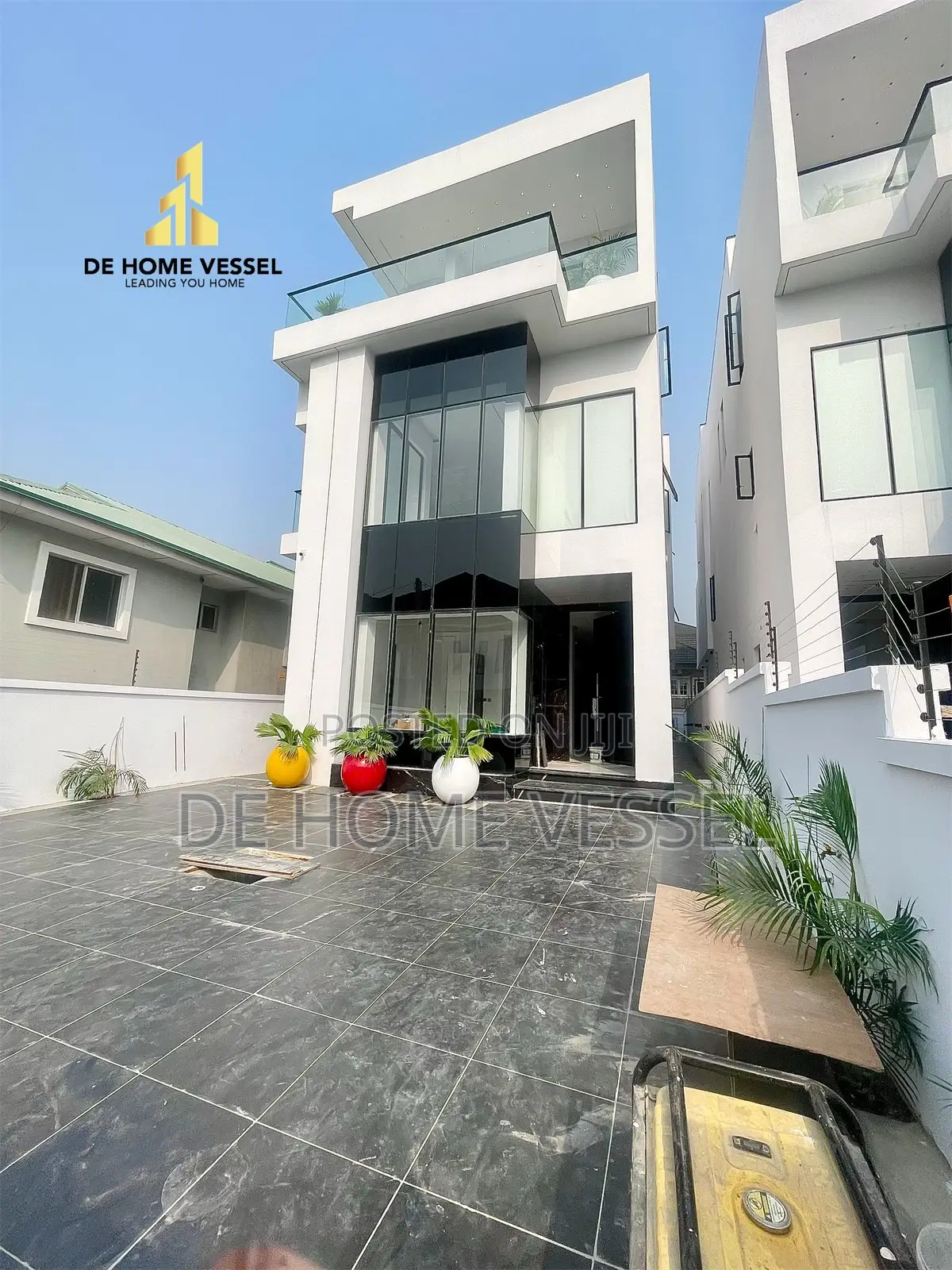 Tastefully Finished Luxury Home