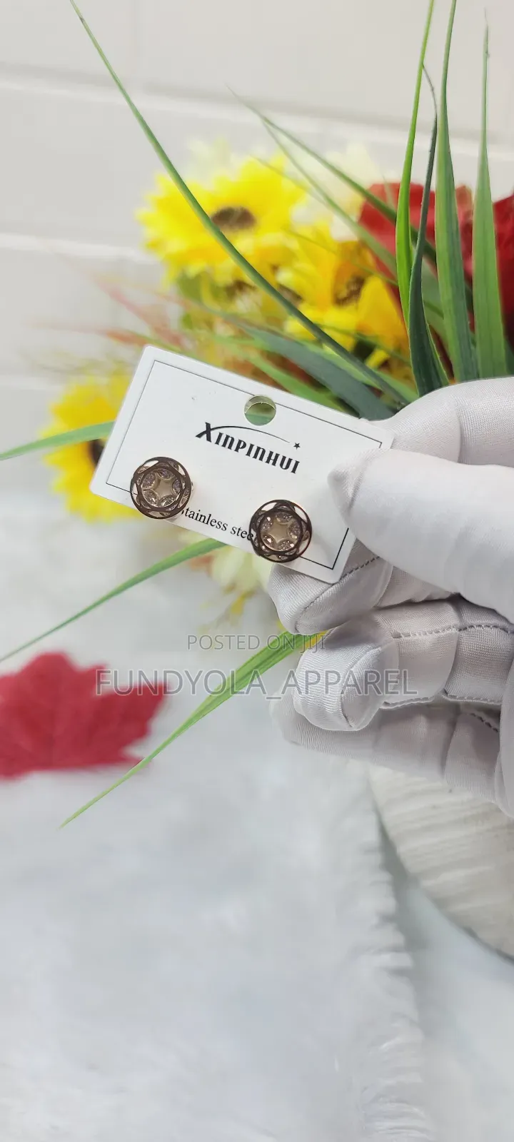 Female SIMPLE Earrings