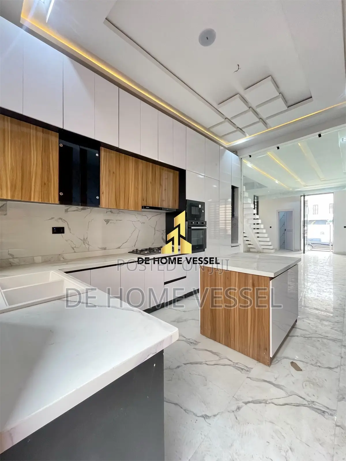 4bdrm Duplex in Lekki for sale