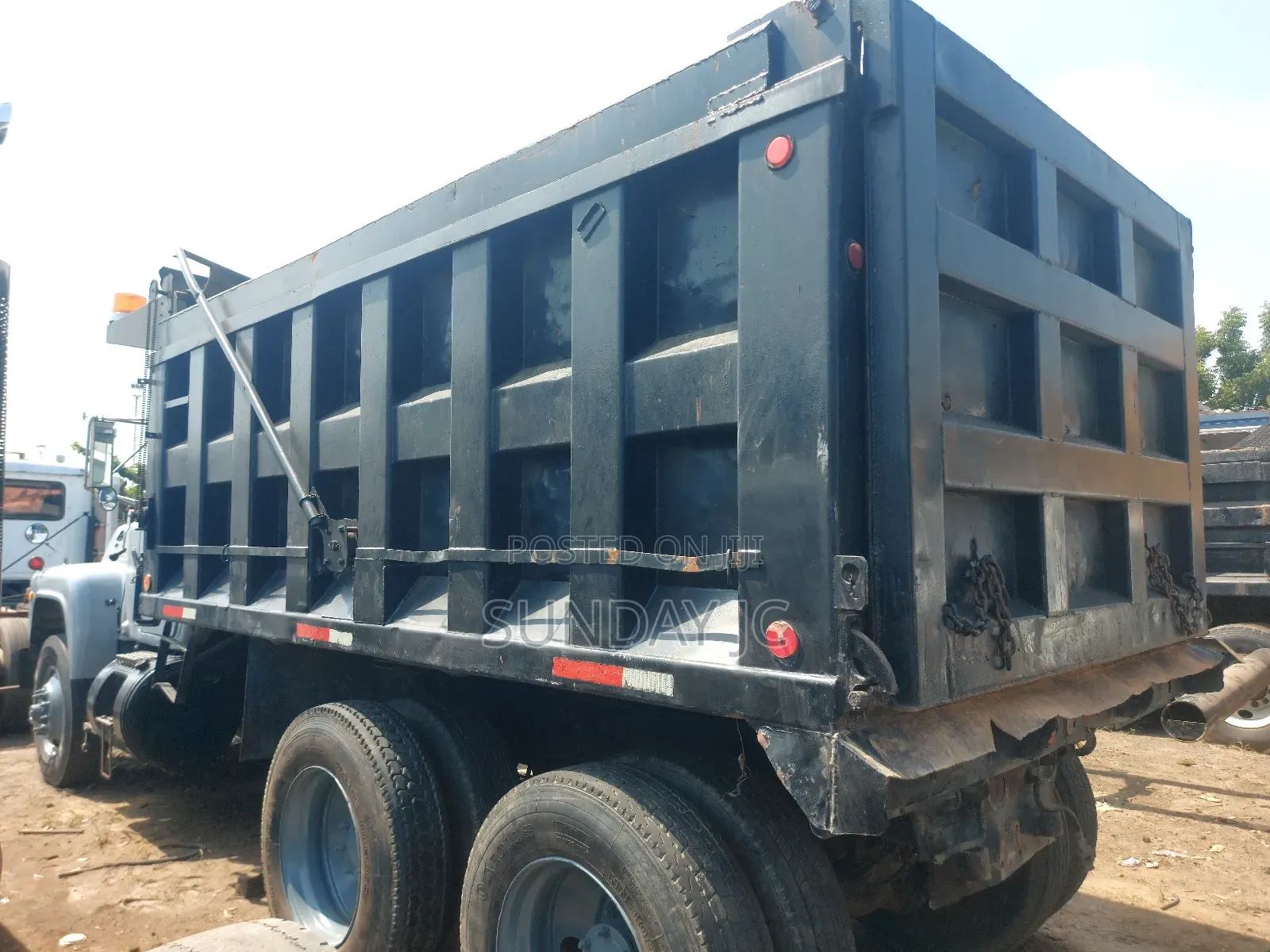 Highest Grade 24valve R Model MACK Ten Tyres Dump Truck 30t