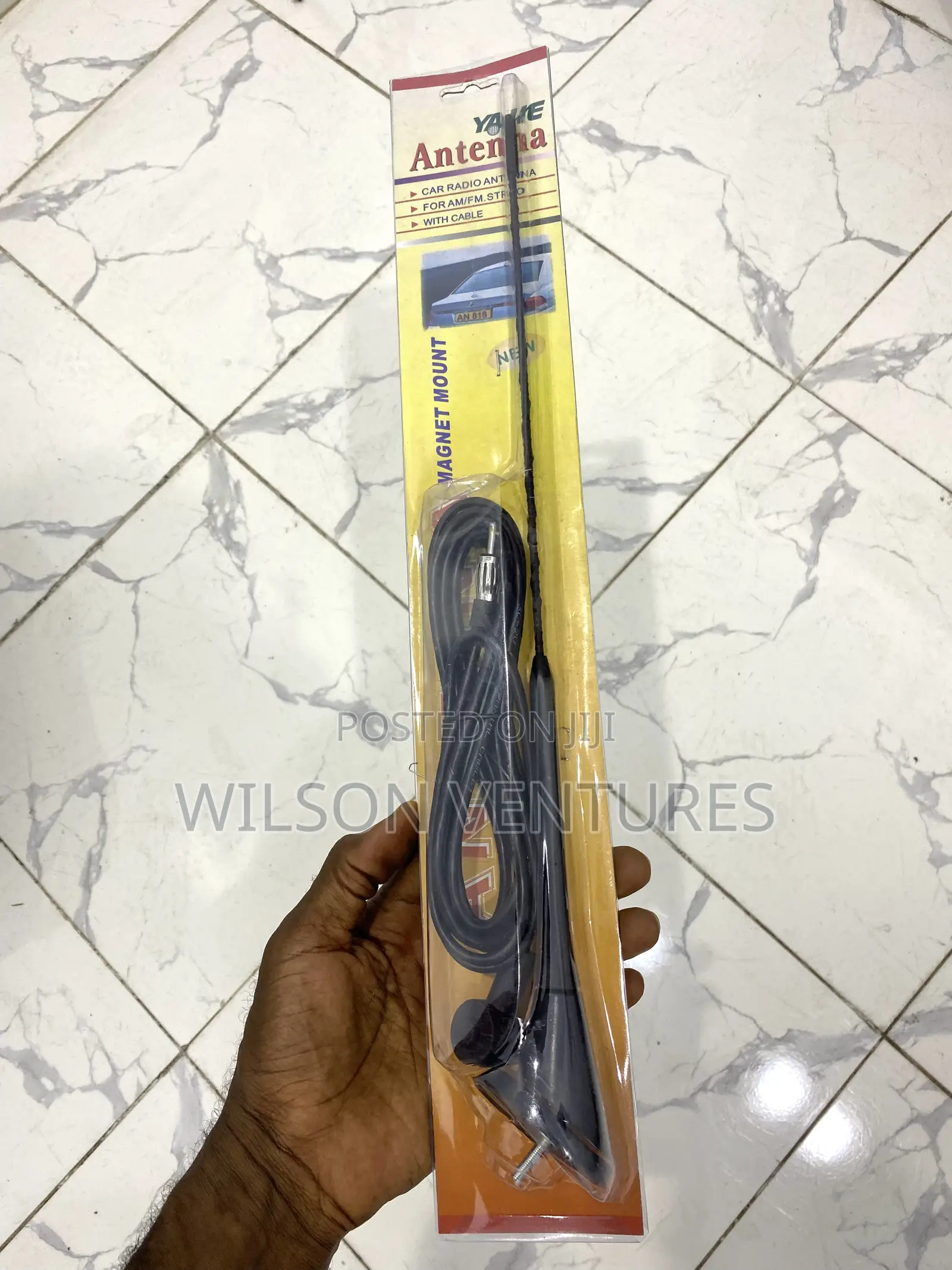 Car Radio Antenna AM/FM Stereo With Cable