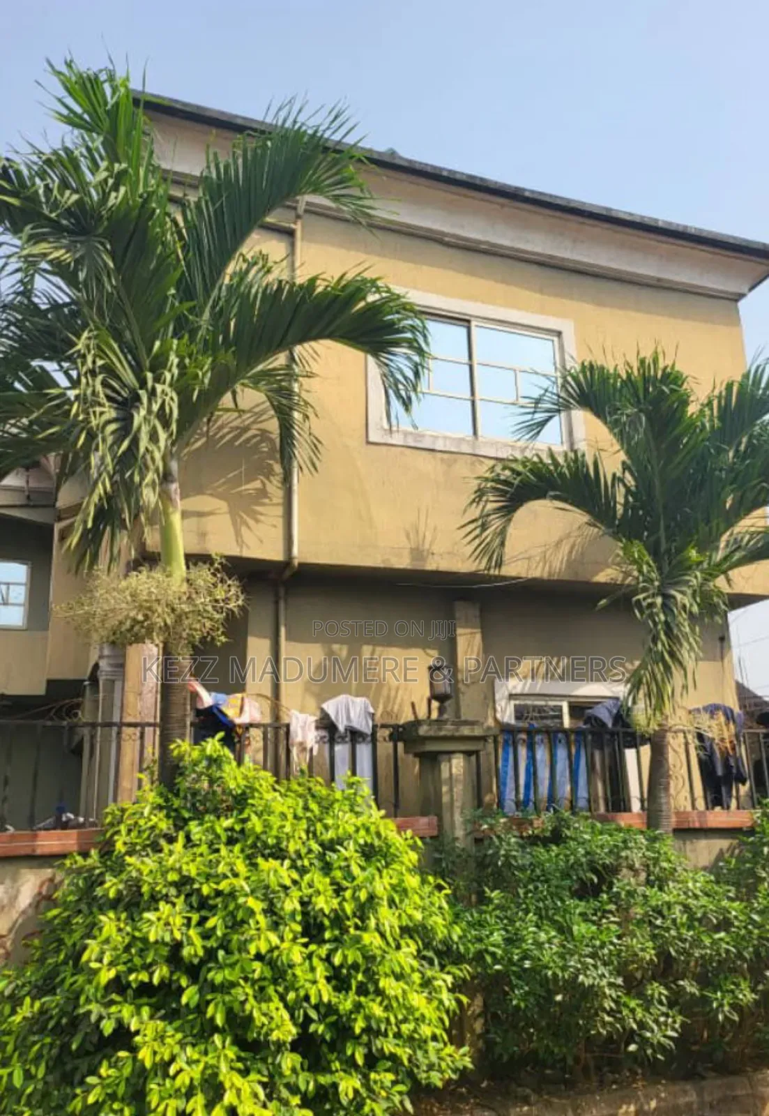13bdrm Duplex in Nta Road , Port for sale