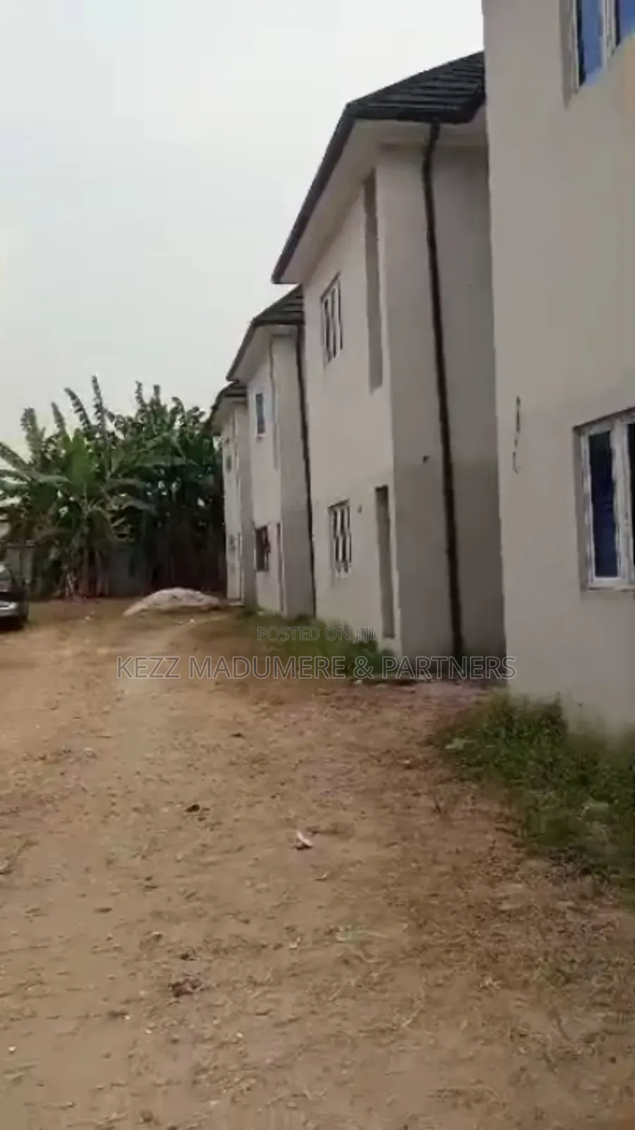15bdrm Duplex in D Line , Port for sale