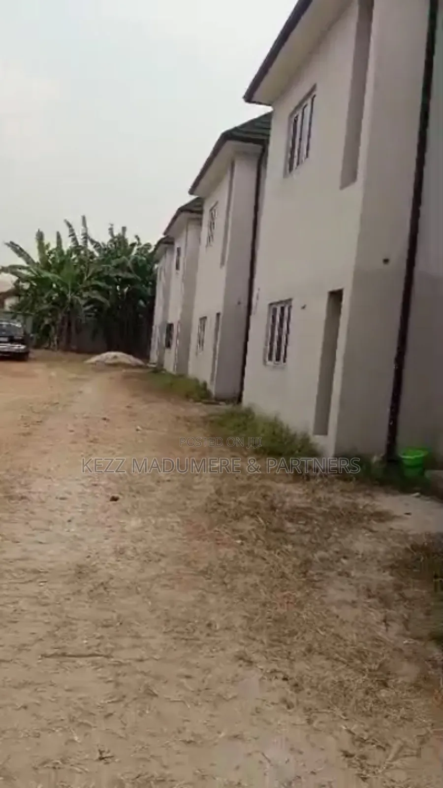 15bdrm Duplex in D Line , Port for sale