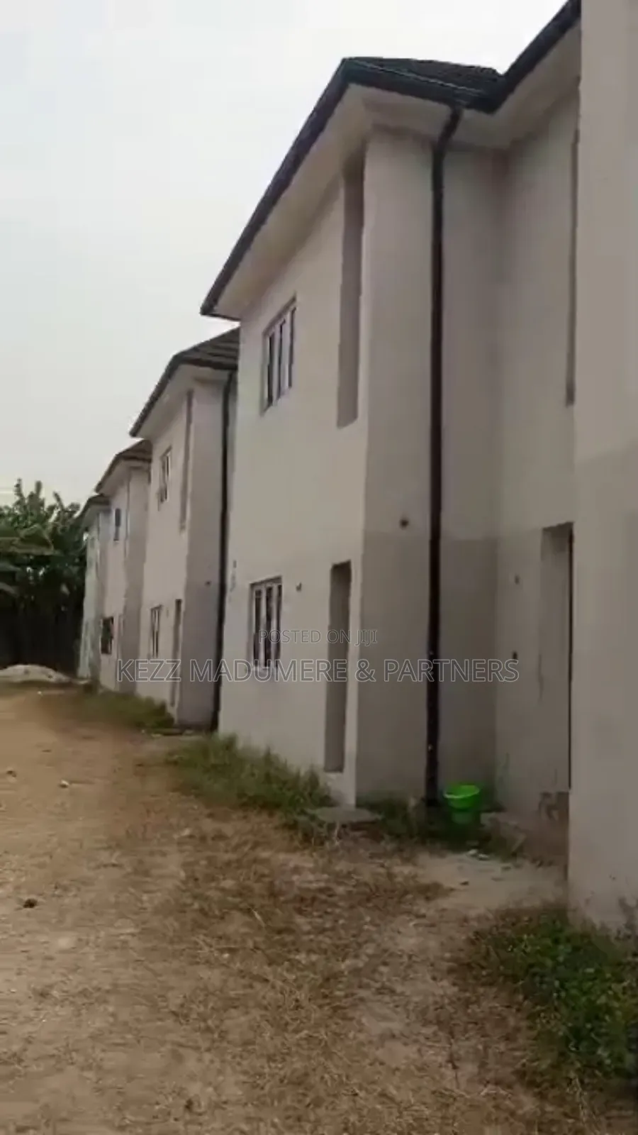 15bdrm Duplex in D Line , Port for sale