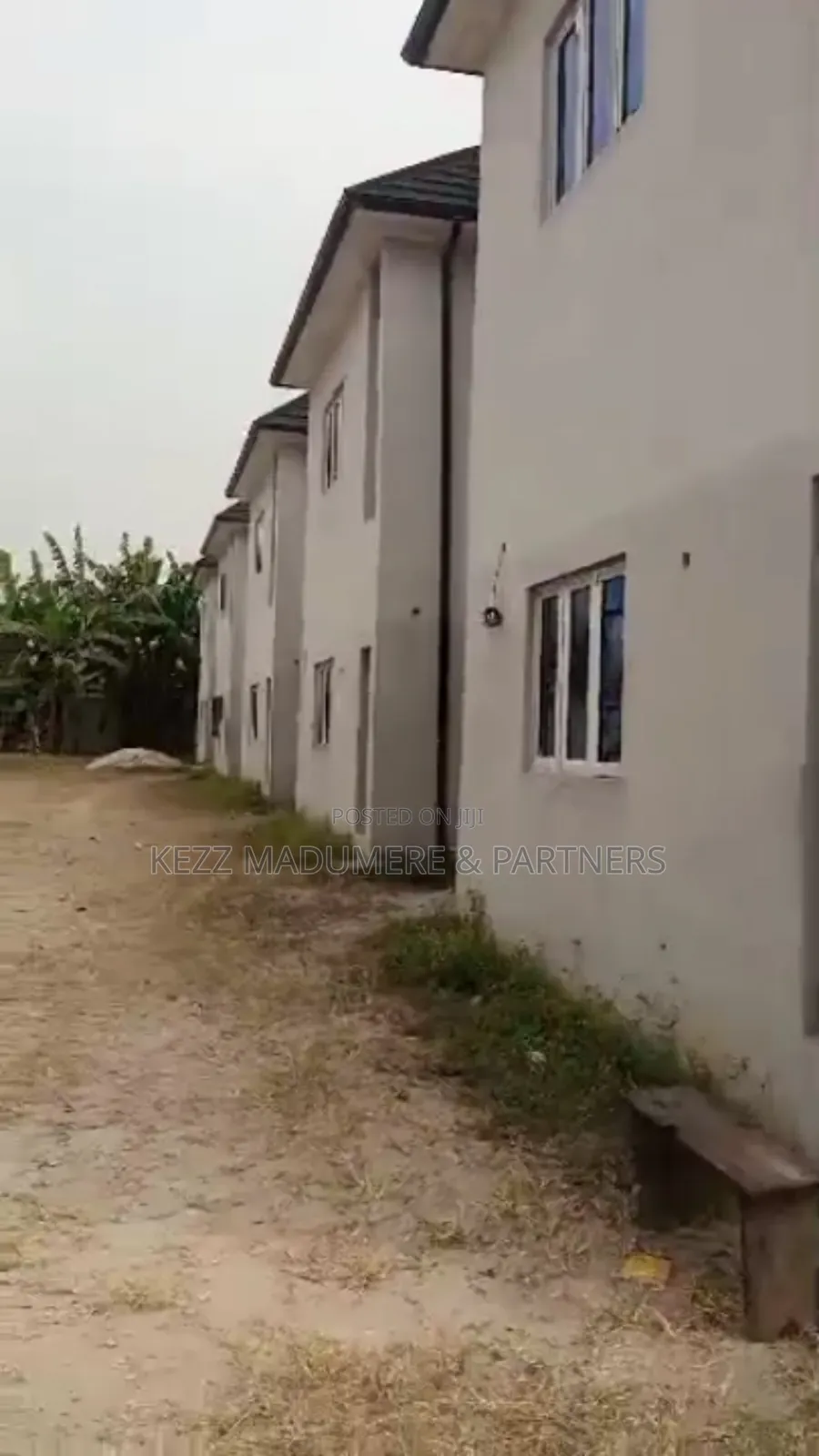 15bdrm Duplex in D Line , Port for sale