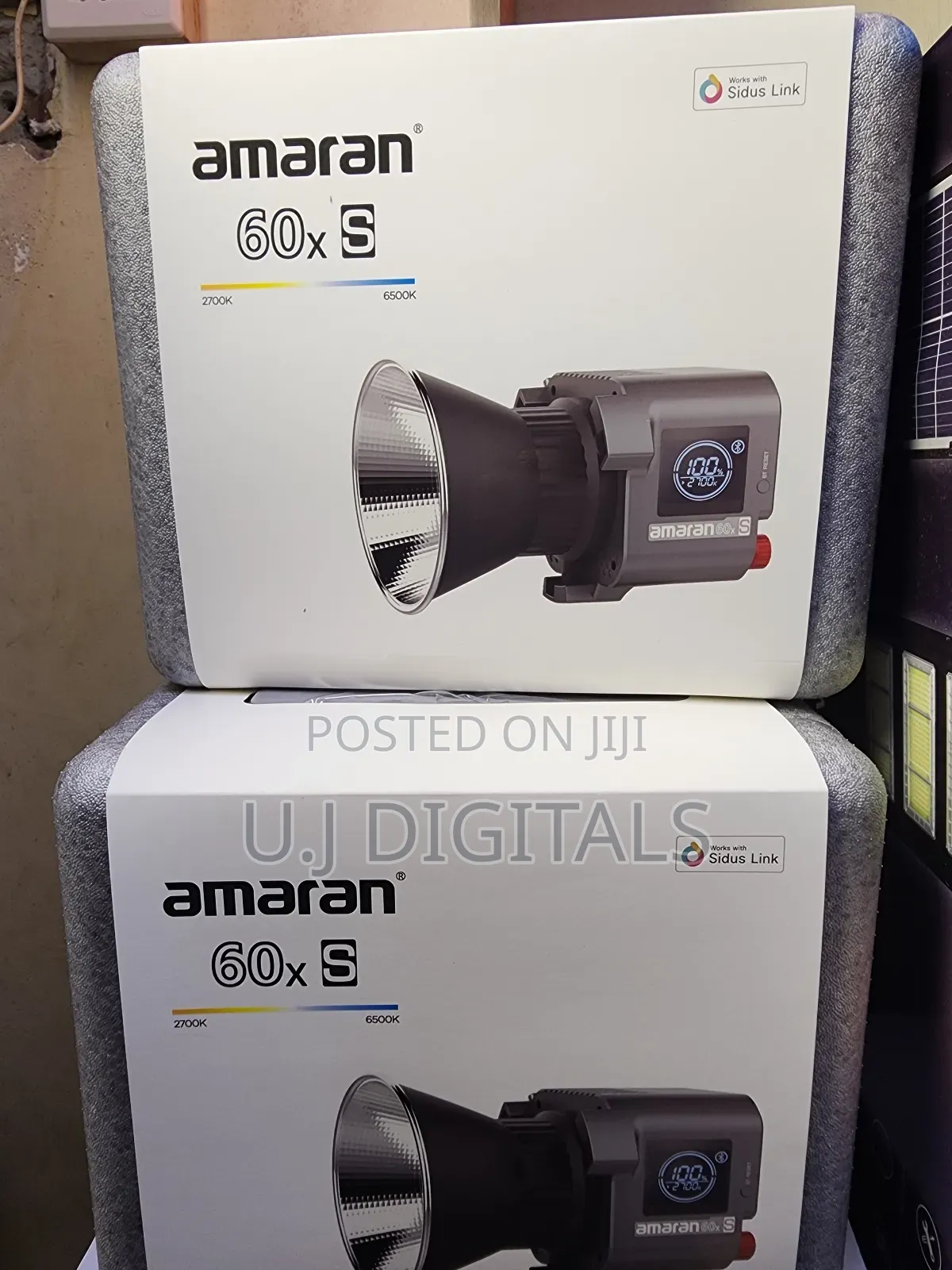 Amaran 60x S Bi Professional LED Video Light