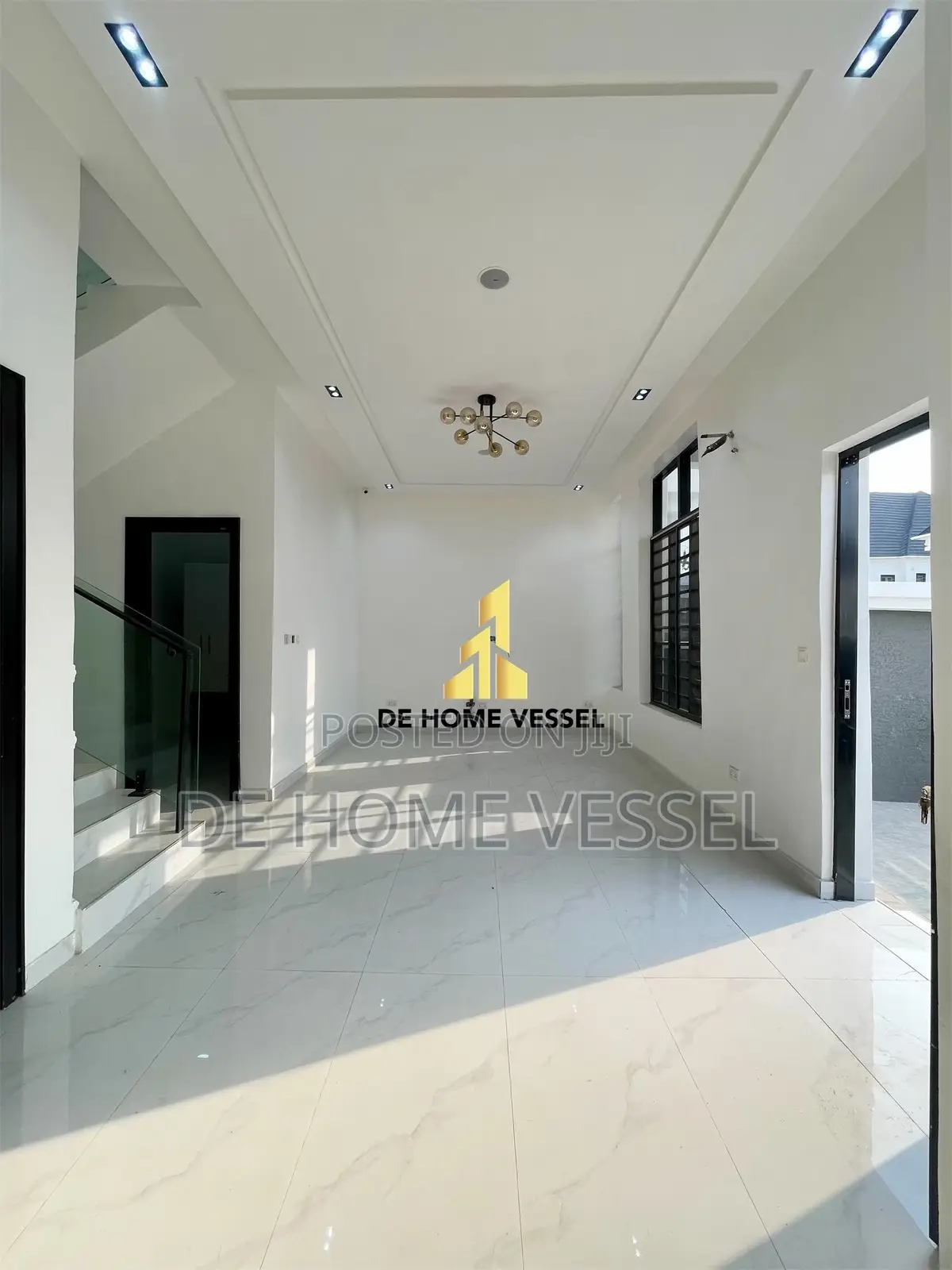 Decent 4 Bed Semidetached In A Secure Estste