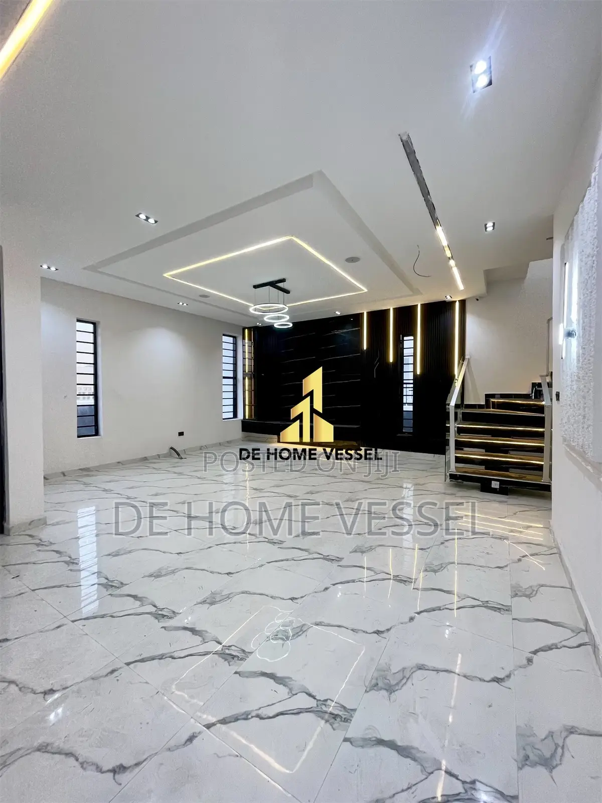 4bdrm Duplex in Ikota for sale
