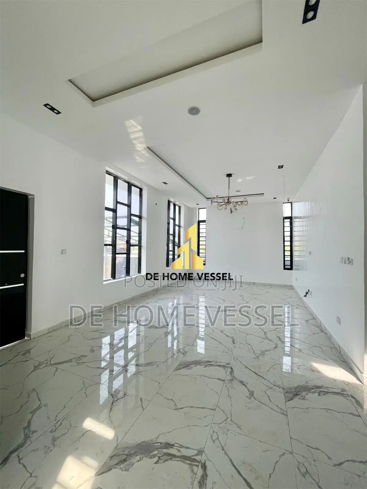 5bdrm Duplex in Lekki for sale