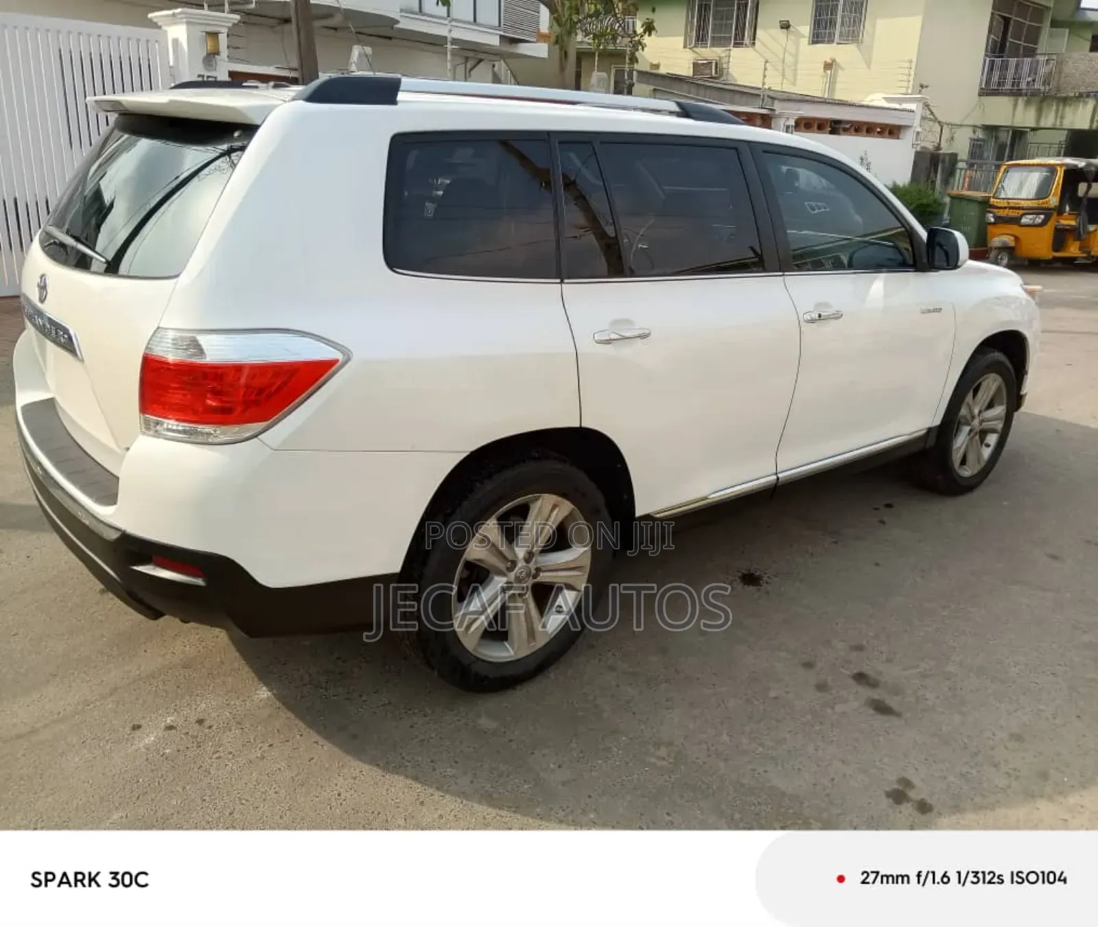Toyota Highlander Limited 2012 White