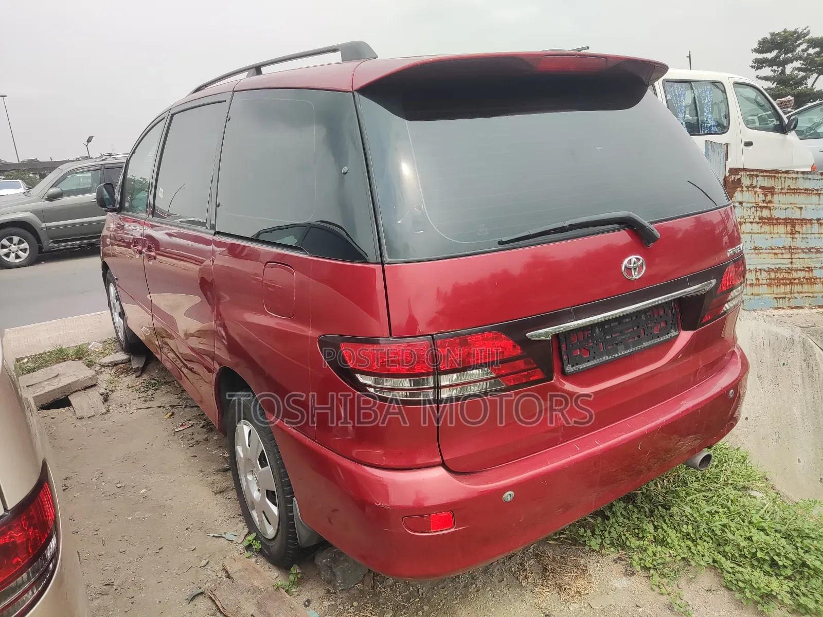 Toyota Previa 2003 Red