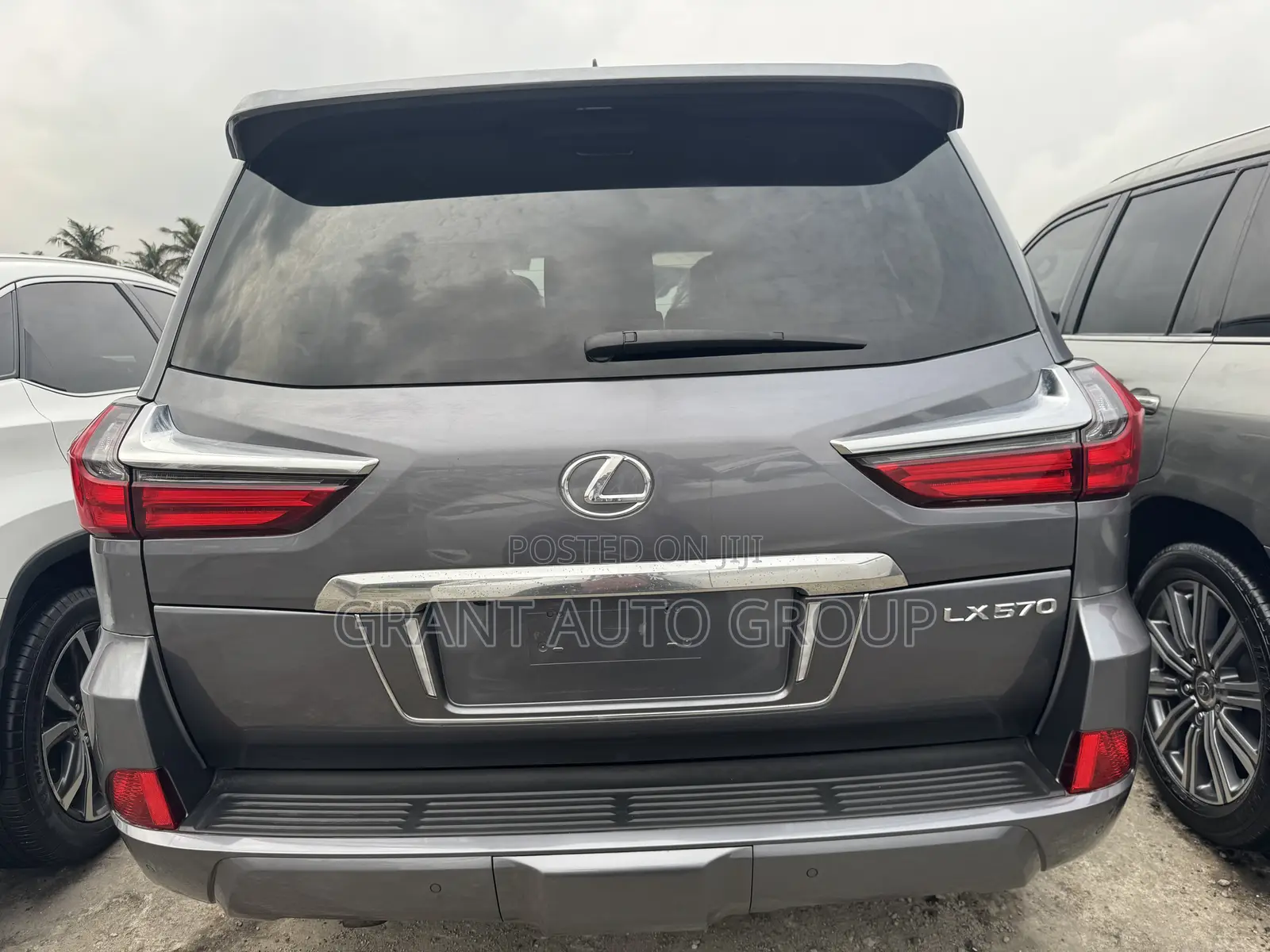 Lexus LX 570 AWD 2018 Gray