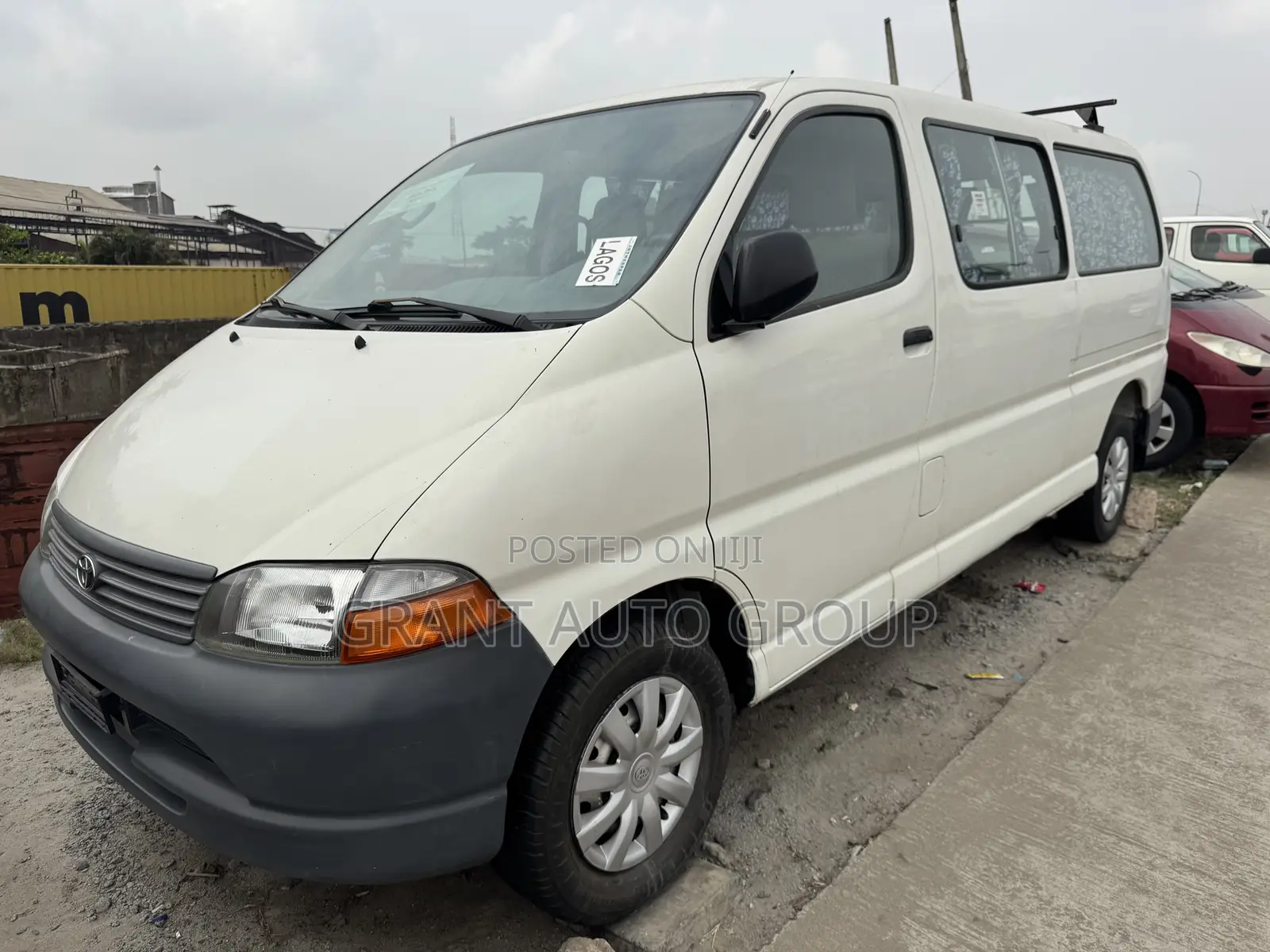 Toyota HiAce 2006 White