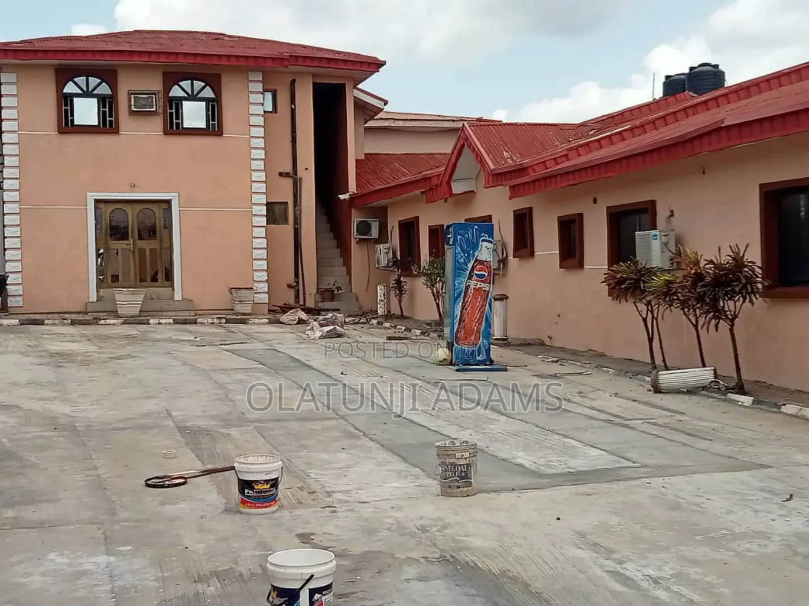 Functional Hotel 26room, 2suites and 500 Capacity Hall