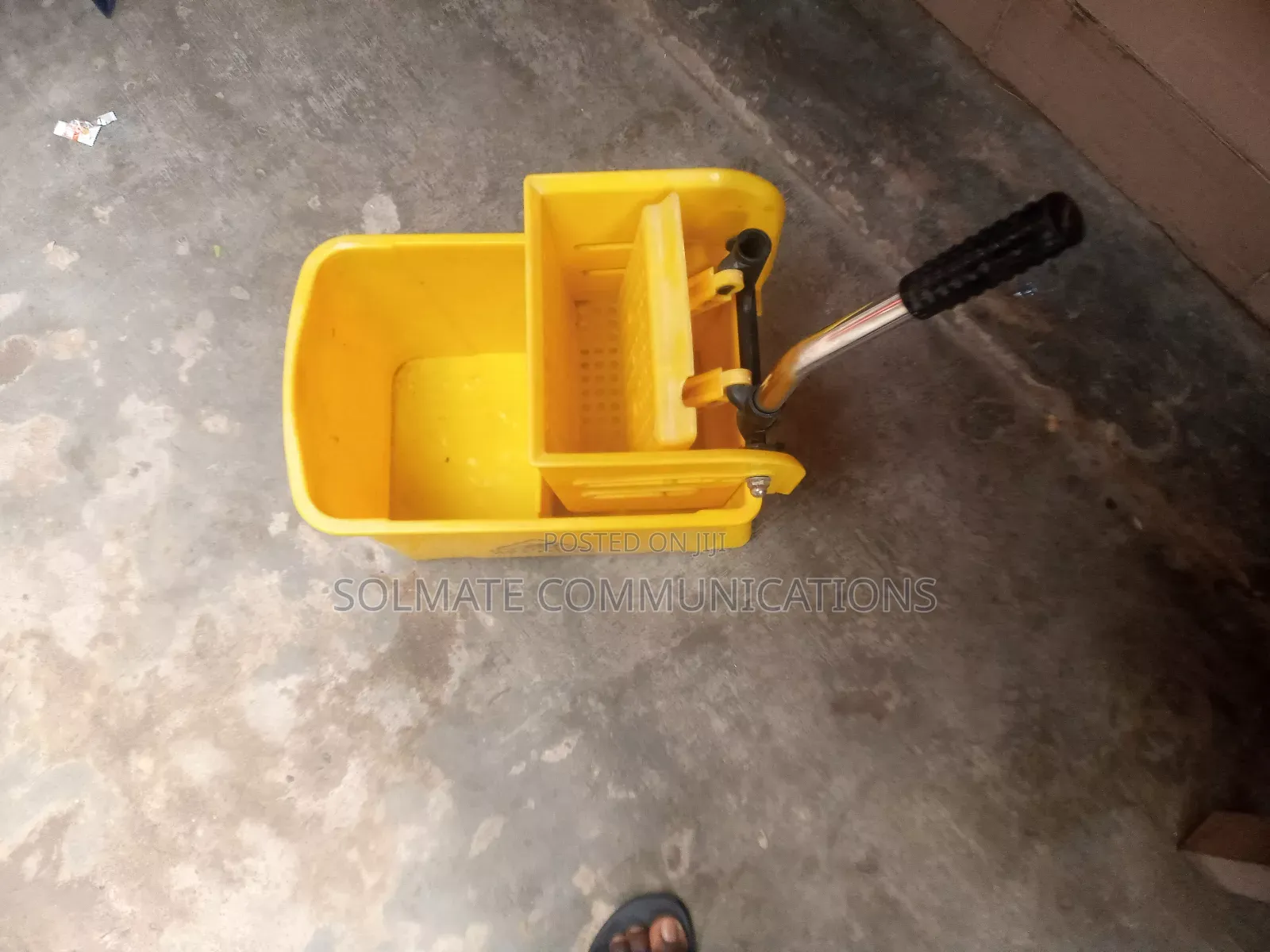 Quality Commercial Mob Bucket With Wringer Trolley
