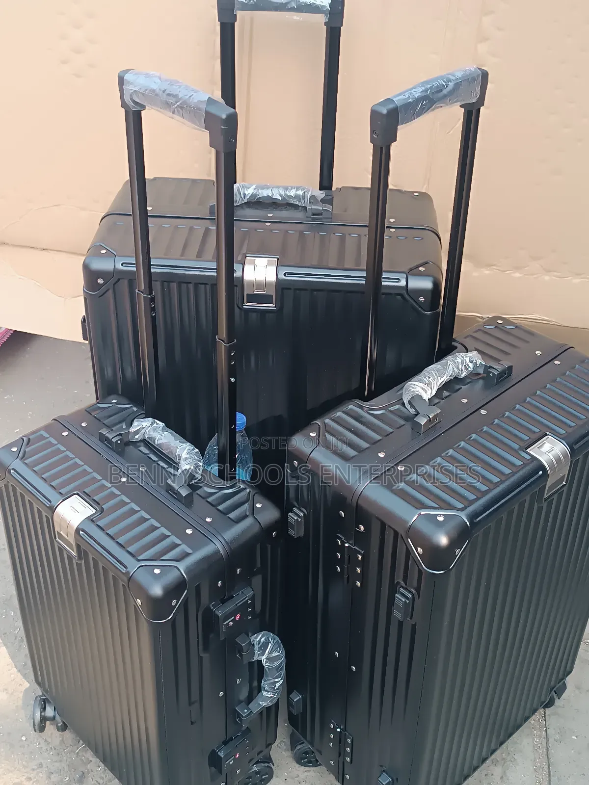 Set of Blackline Aluminium Luggage Boxes Wt Waterbottle Case