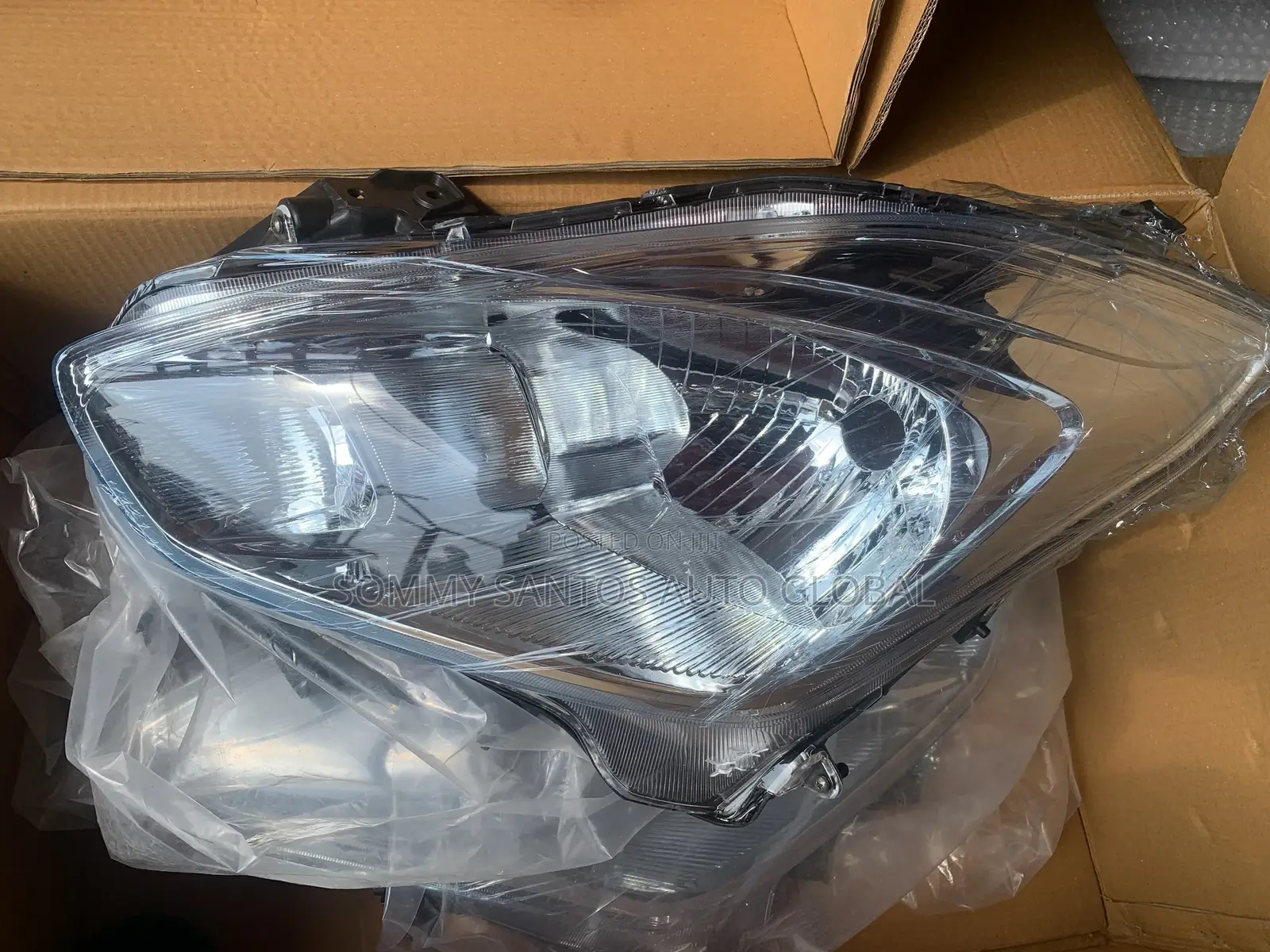 Headlamp Suzuki Dzire Available