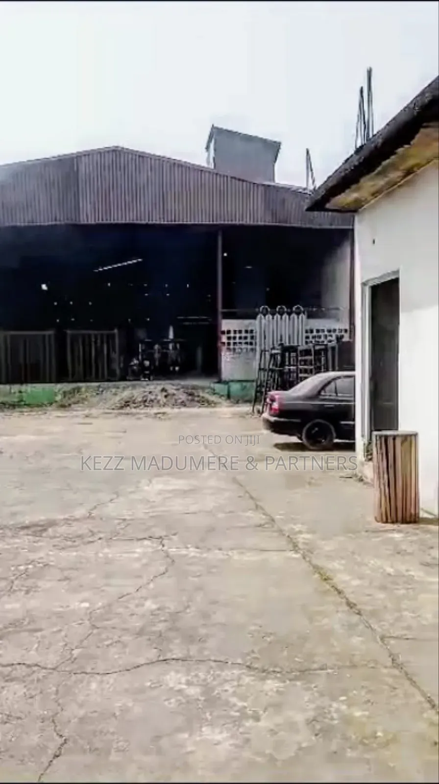 For Sale: 700 SQMTRS Warehouse on 4 Plots at Trans Amadi,Ph