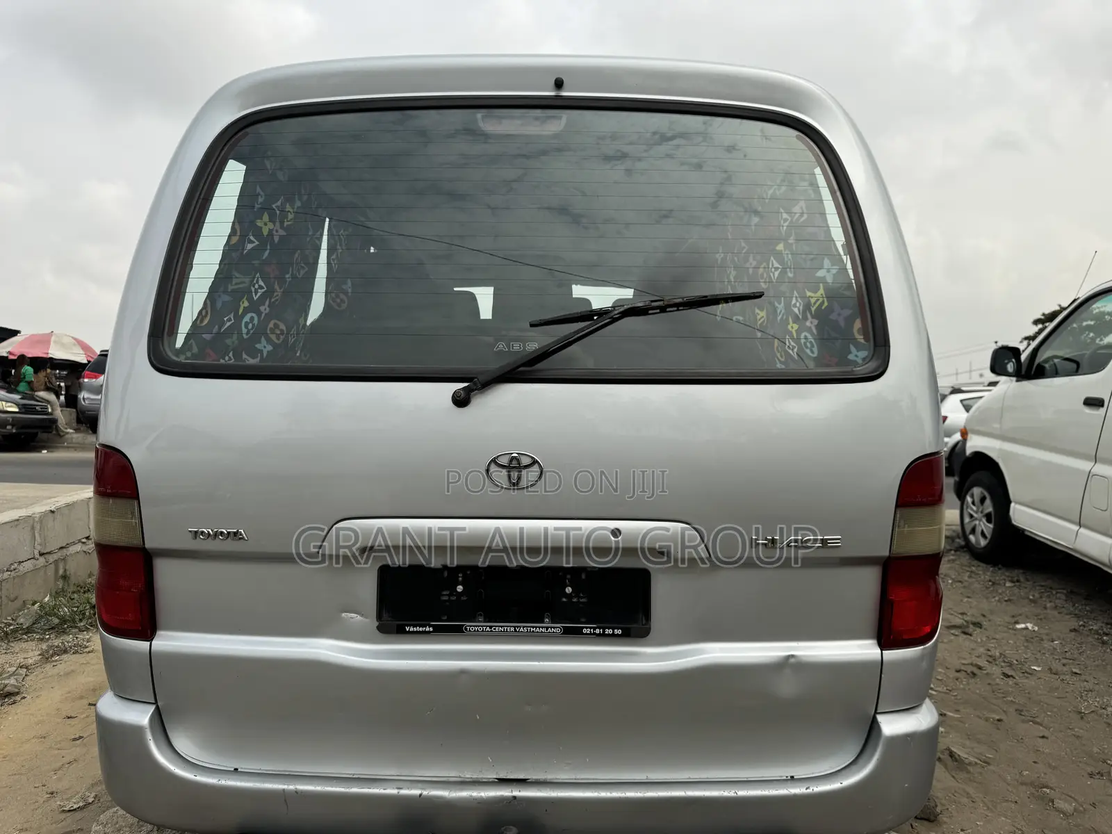 Toyota HiAce 2005 Silver