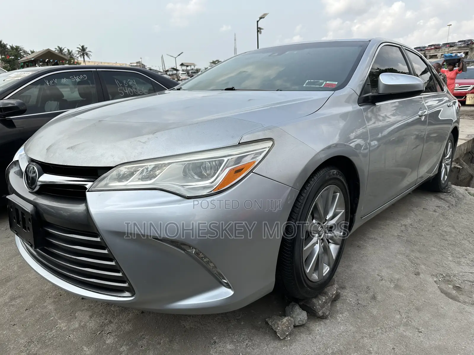 Toyota Camry 2016 Silver