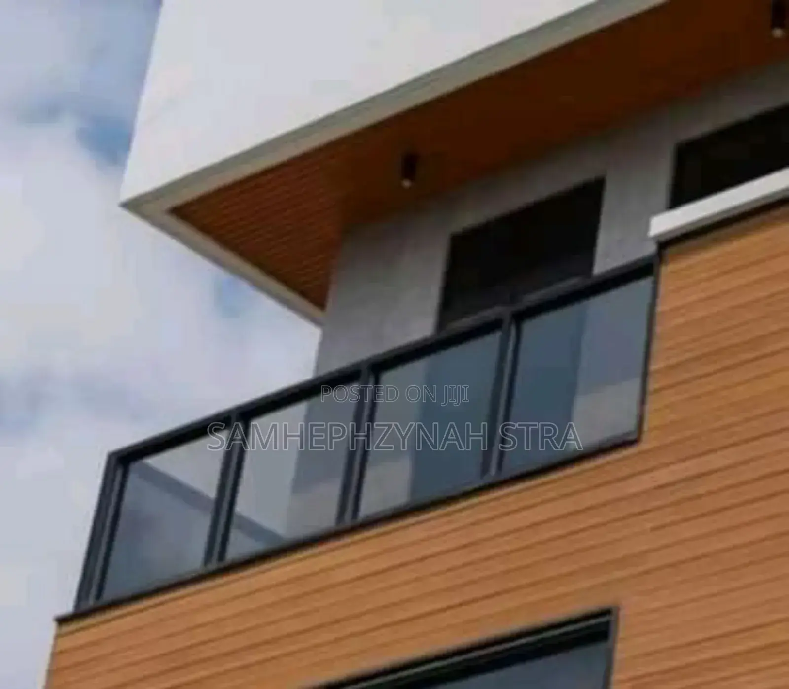 Aluminum Window/Glass and Stainless Hand Rails