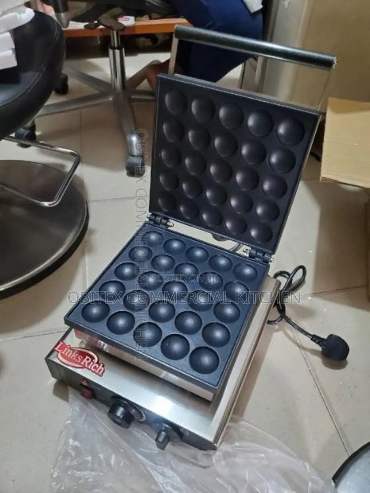 Industrial Electric Cup Cake Waffle Machine