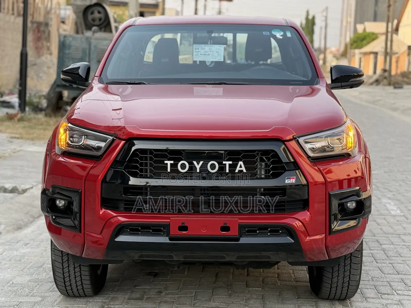 New Toyota Hilux 2023 Red