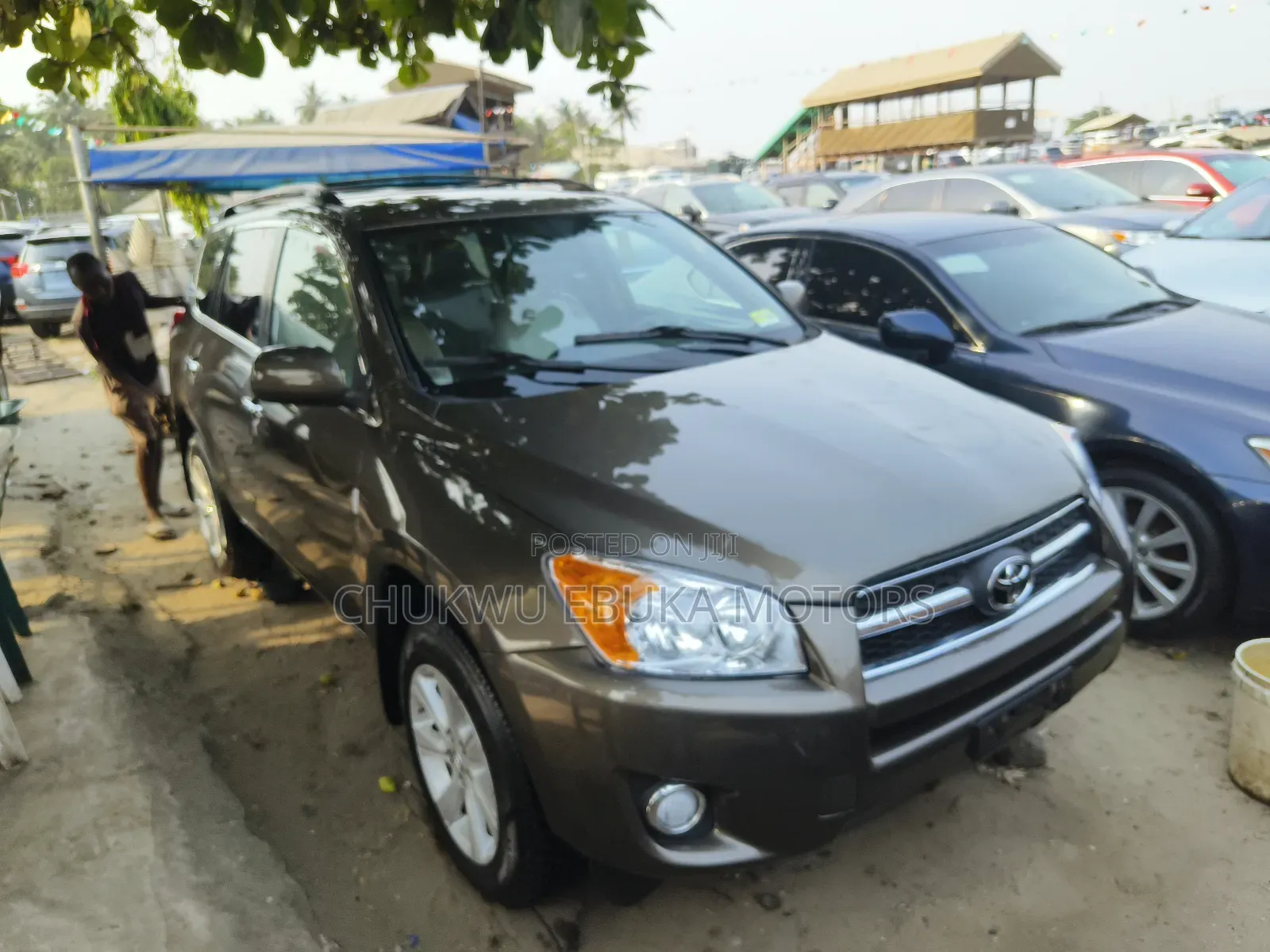 Toyota RAV4 2.5 2011 Brown