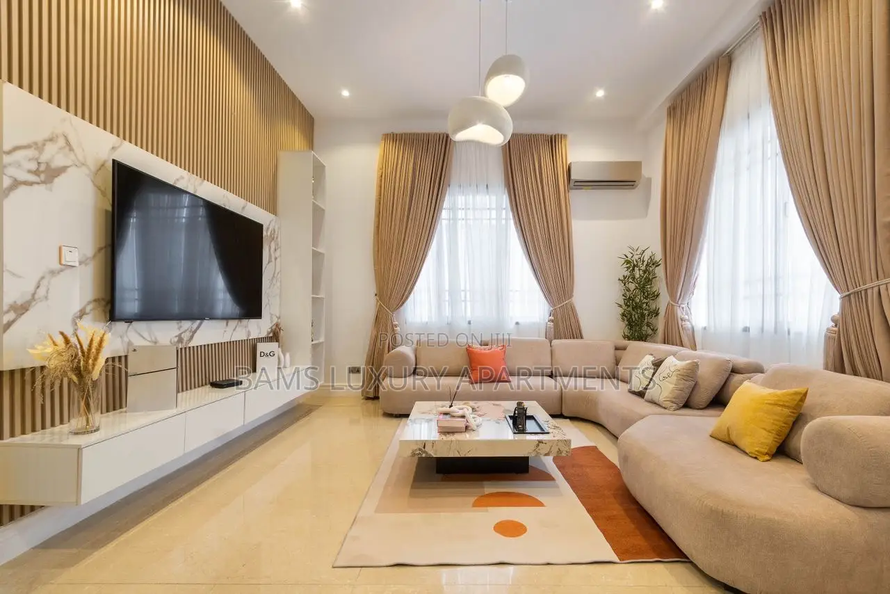 Book This Beautiful Luxurious 4 Beds Semi Detached Compound