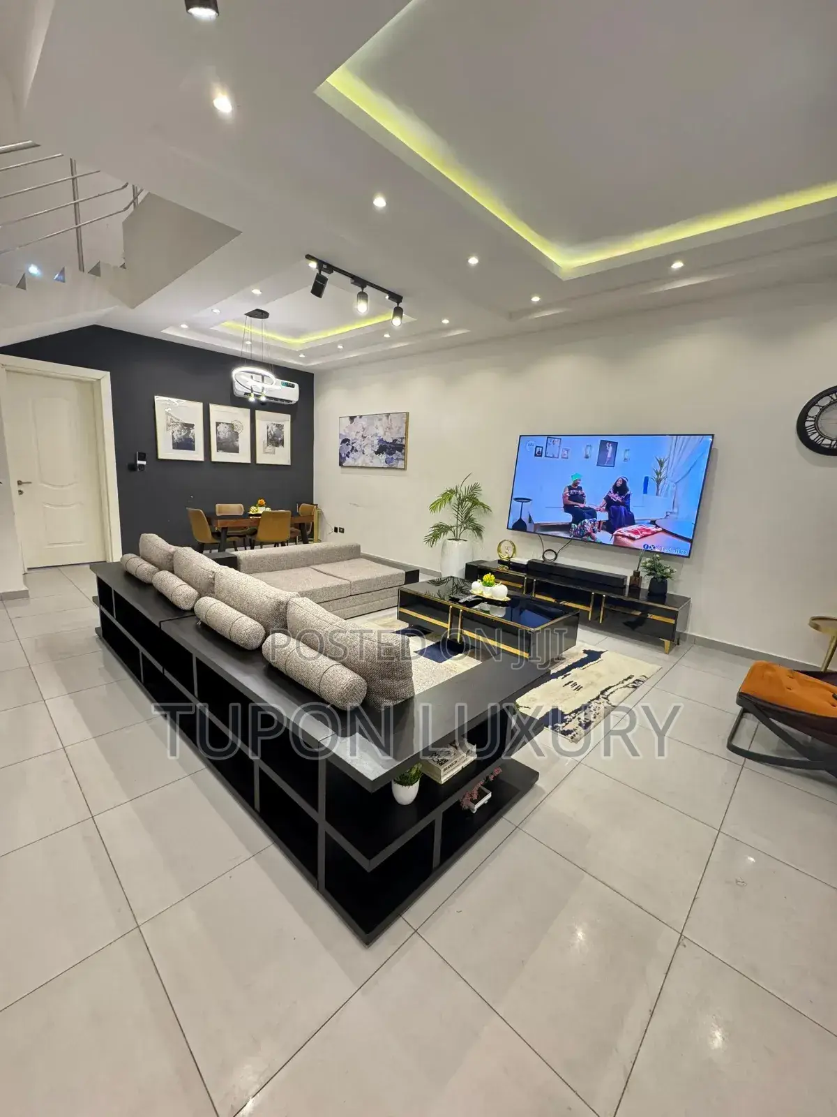 Luxury Exclusive 4bedroom Waterfront Duplex in Lekki