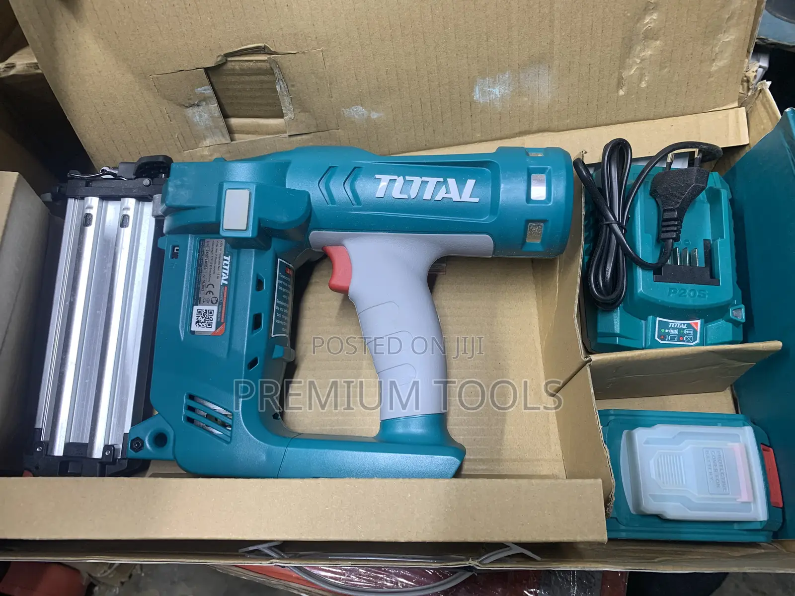 Total Cordless Nailer Kit