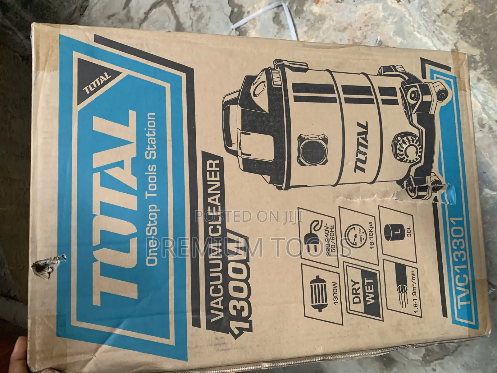 Total Vacuum Cleaner 1300w