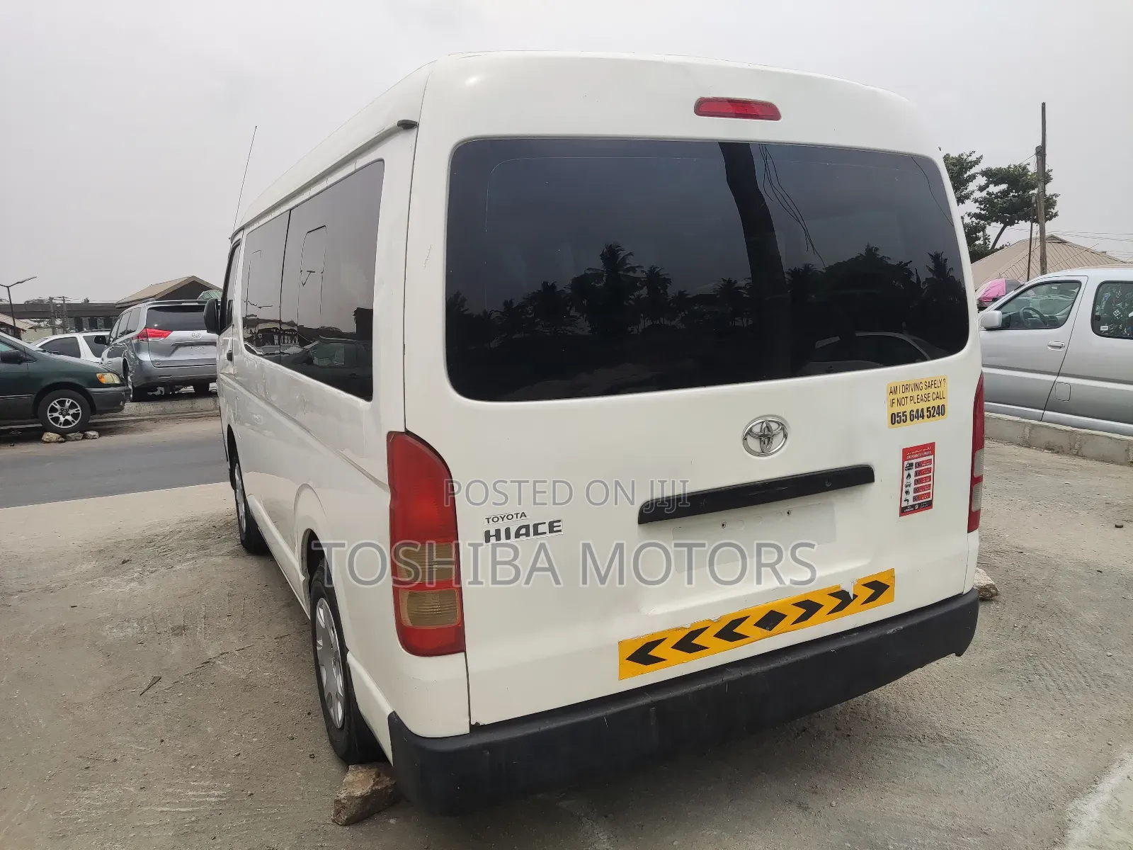Toyota HiAce 2014 White