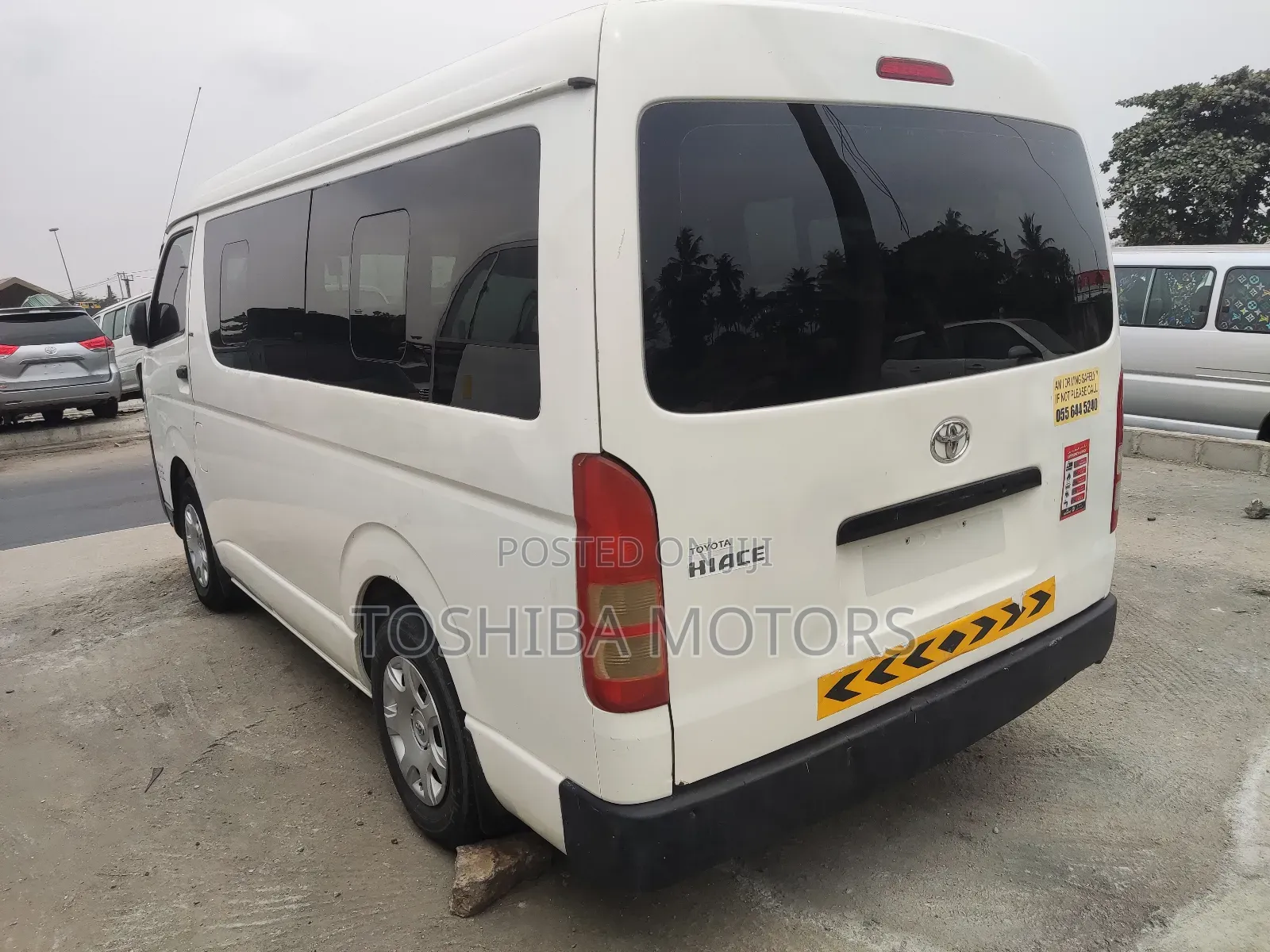 Toyota HiAce 2014 White