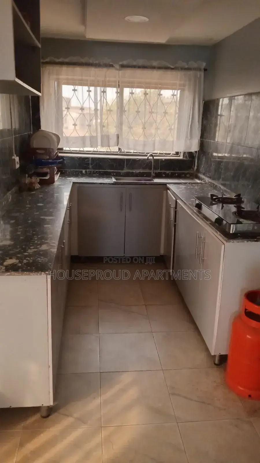 Furnished 1bdrm Shared Apartment in Houseproud, CHallenge / Ibadan