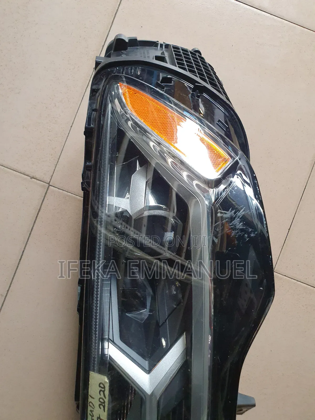 Headlights Audi Q7 2020