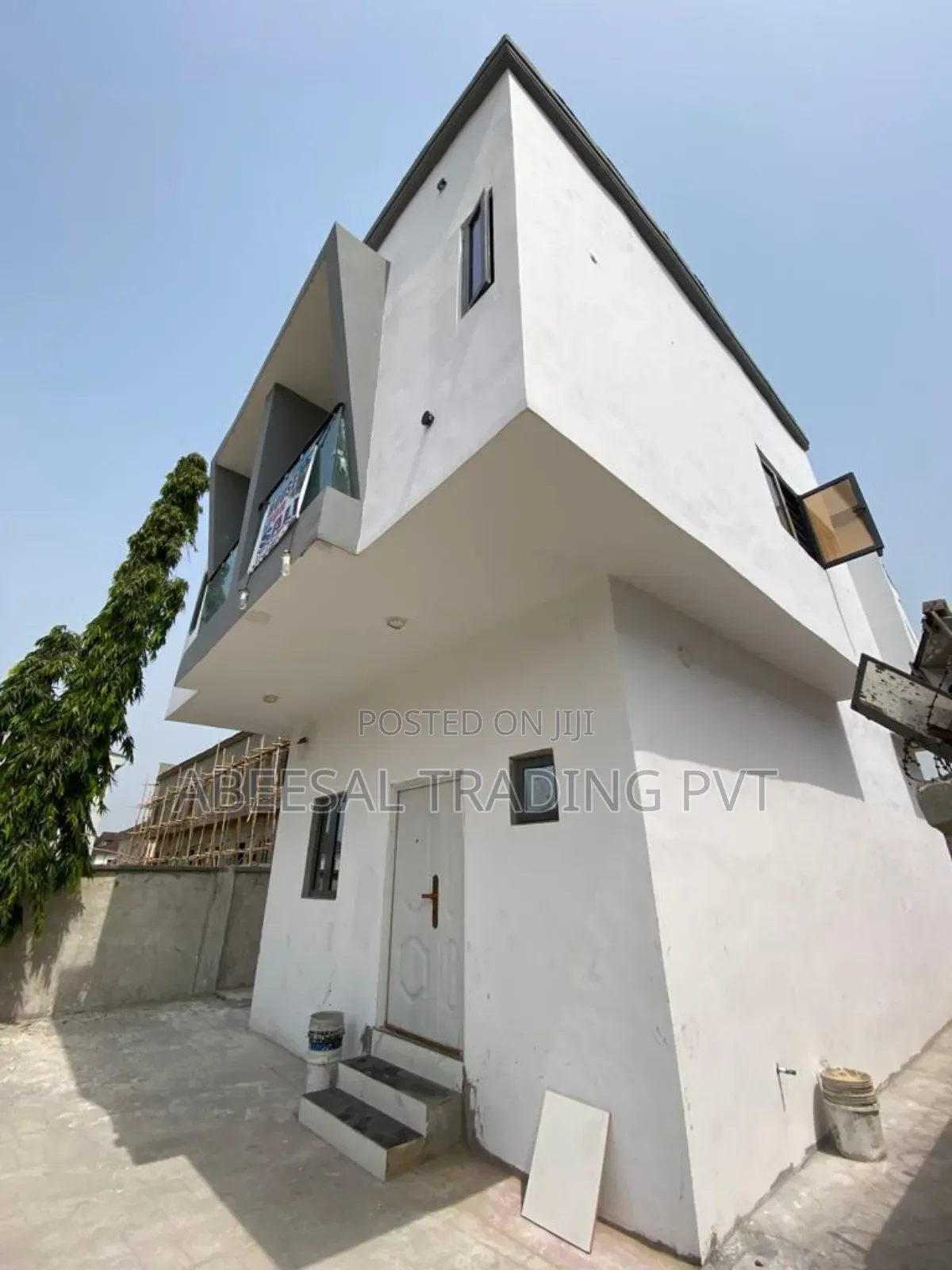3bdrm Duplex in Ikota for sale