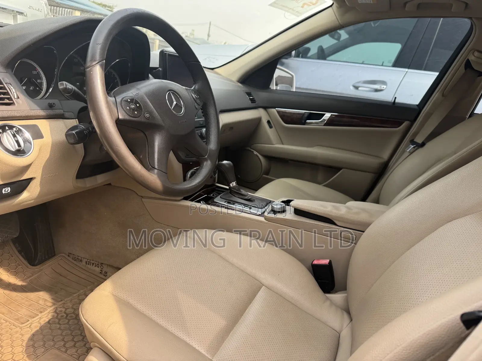 Mercedes-Benz C300 2011 White
