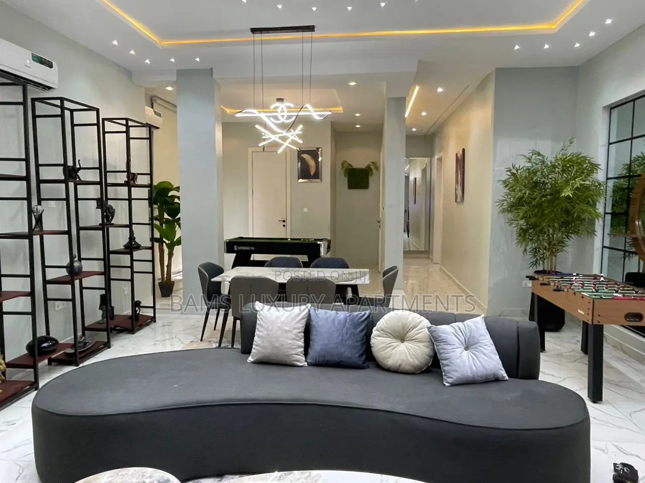 Spacious 2bed Apartment With Snooker Board Soccer Table