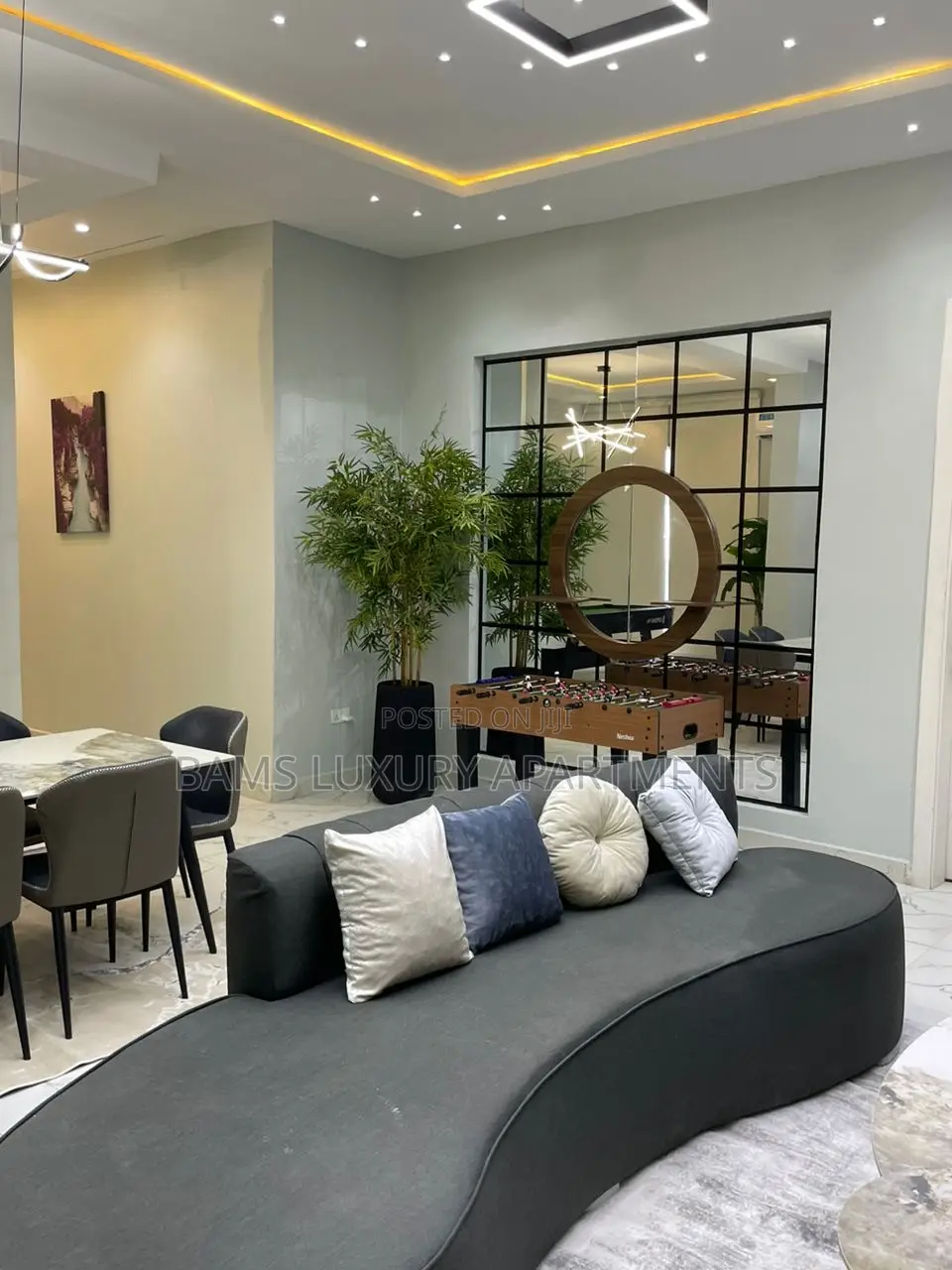 Spacious 2bed Apartment With Snooker Board Soccer Table