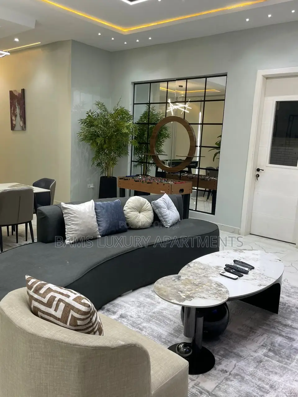 Spacious 2bed Apartment With Snooker Board Soccer Table