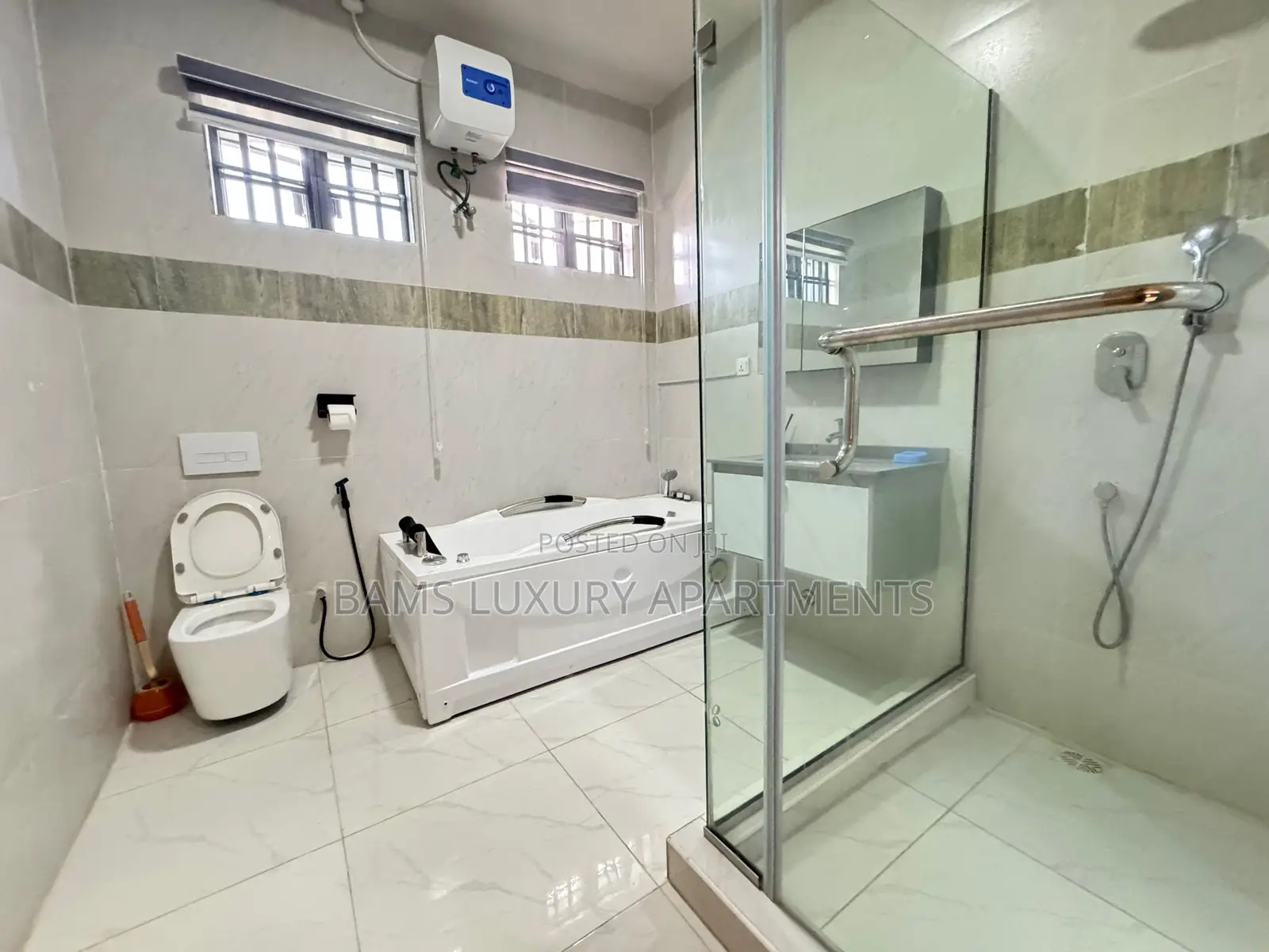 Luxury 3 Bed Duplex Apartment. SPG Road, Igbo-Efon.)