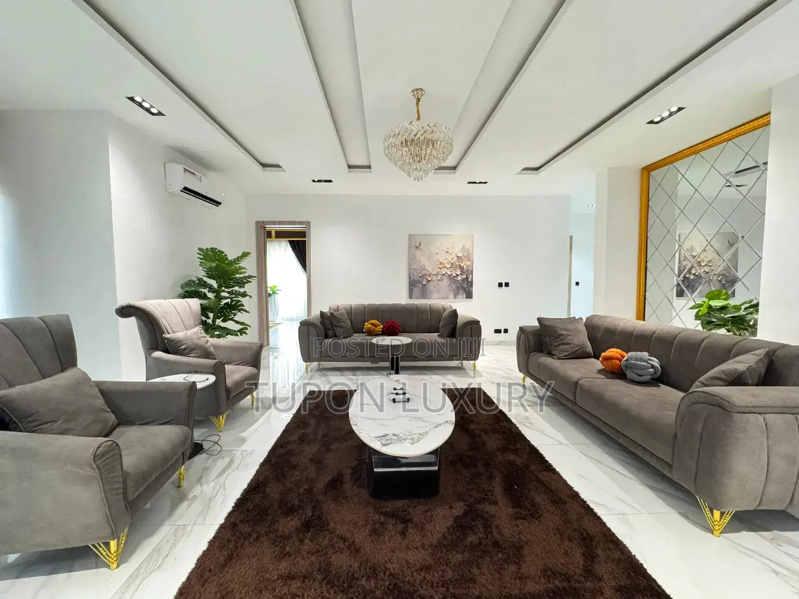 Tastefully Furnished 3bedroom Apartment