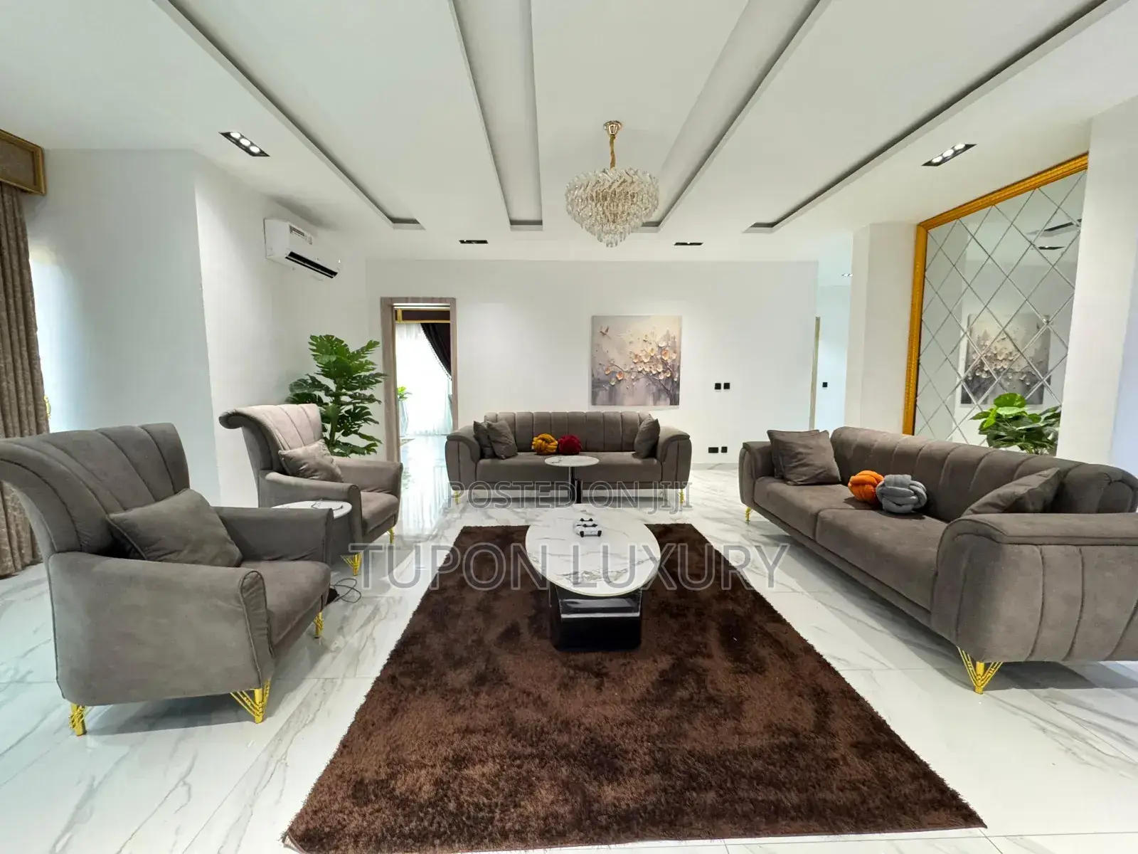 Tastefully Furnished 3bedroom Apartment