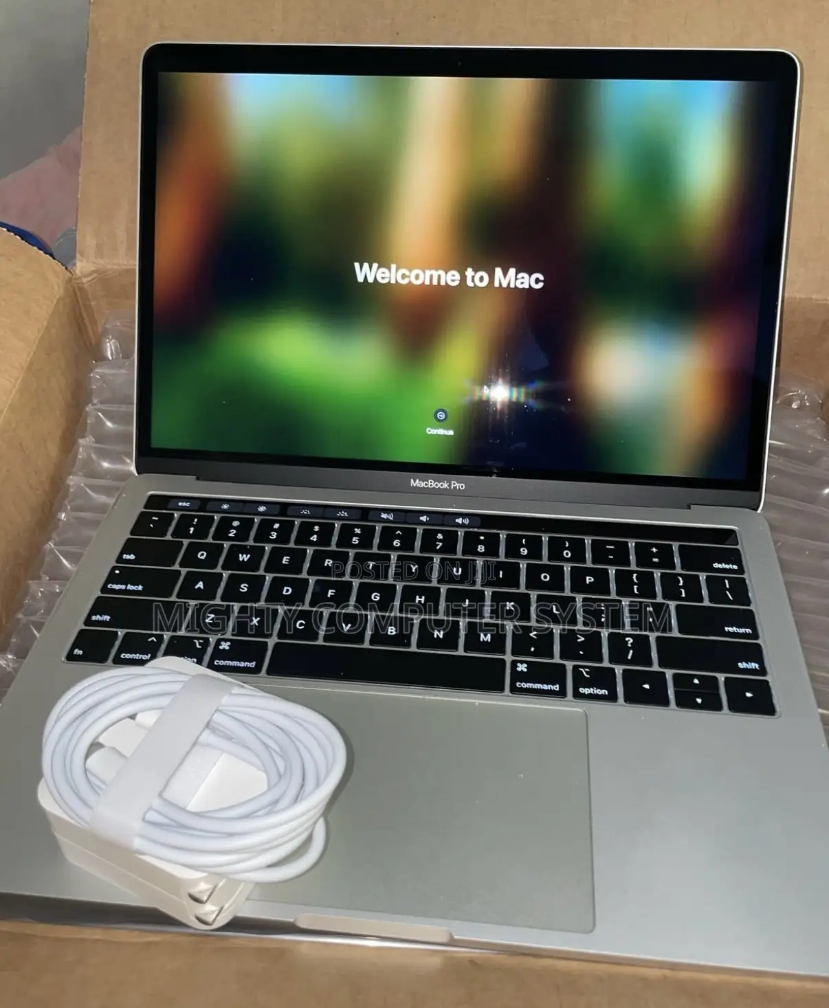 Laptop Apple MacBook Pro 2019 16GB Intel Core I7 SSD 256GB