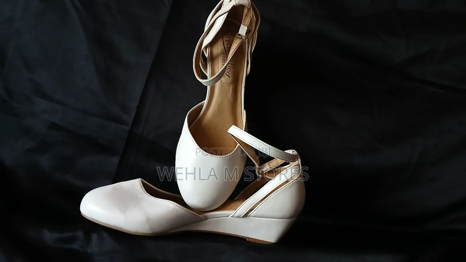City Classified White Covered Shoes With Mid Heels