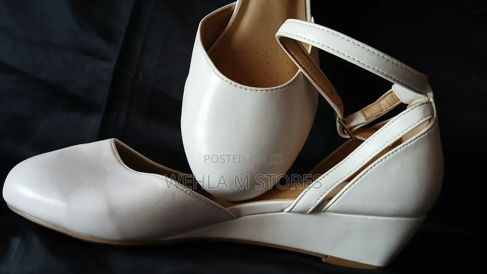 City Classified White Covered Shoes With Mid Heels