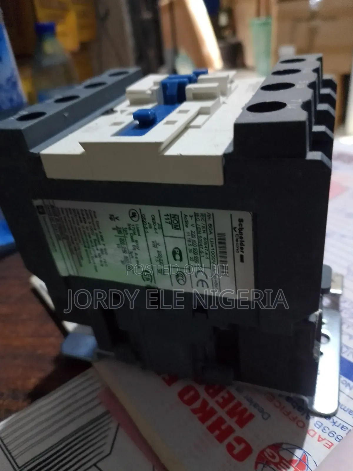 D65 Schneider Contactor